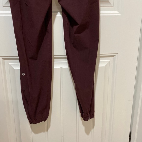 Lululemon Adapted State Joggers - Picture 9 of 10